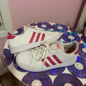 Adidas Sneakers